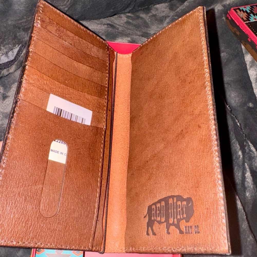 Men's Rodeo Wallet - Multicolor Aztec Design - Picture 3 of 8